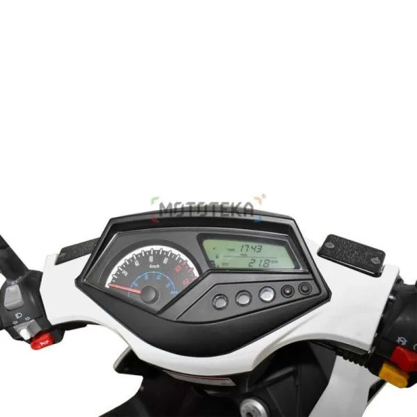 Скутер Regulmoto (Регулмото) FORMULA 125 (LJ125T - 8M) белый/зелёный с ПТС | Мототека